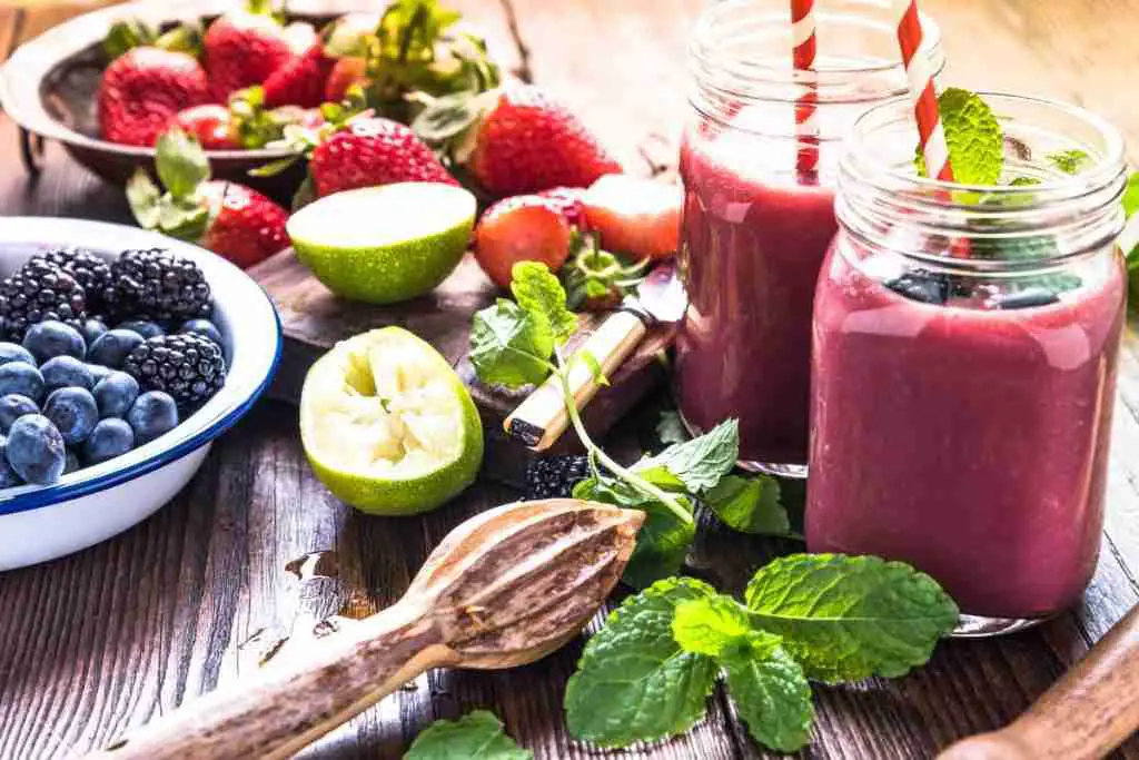 On How to Make a Smoothie Thicker and thinner