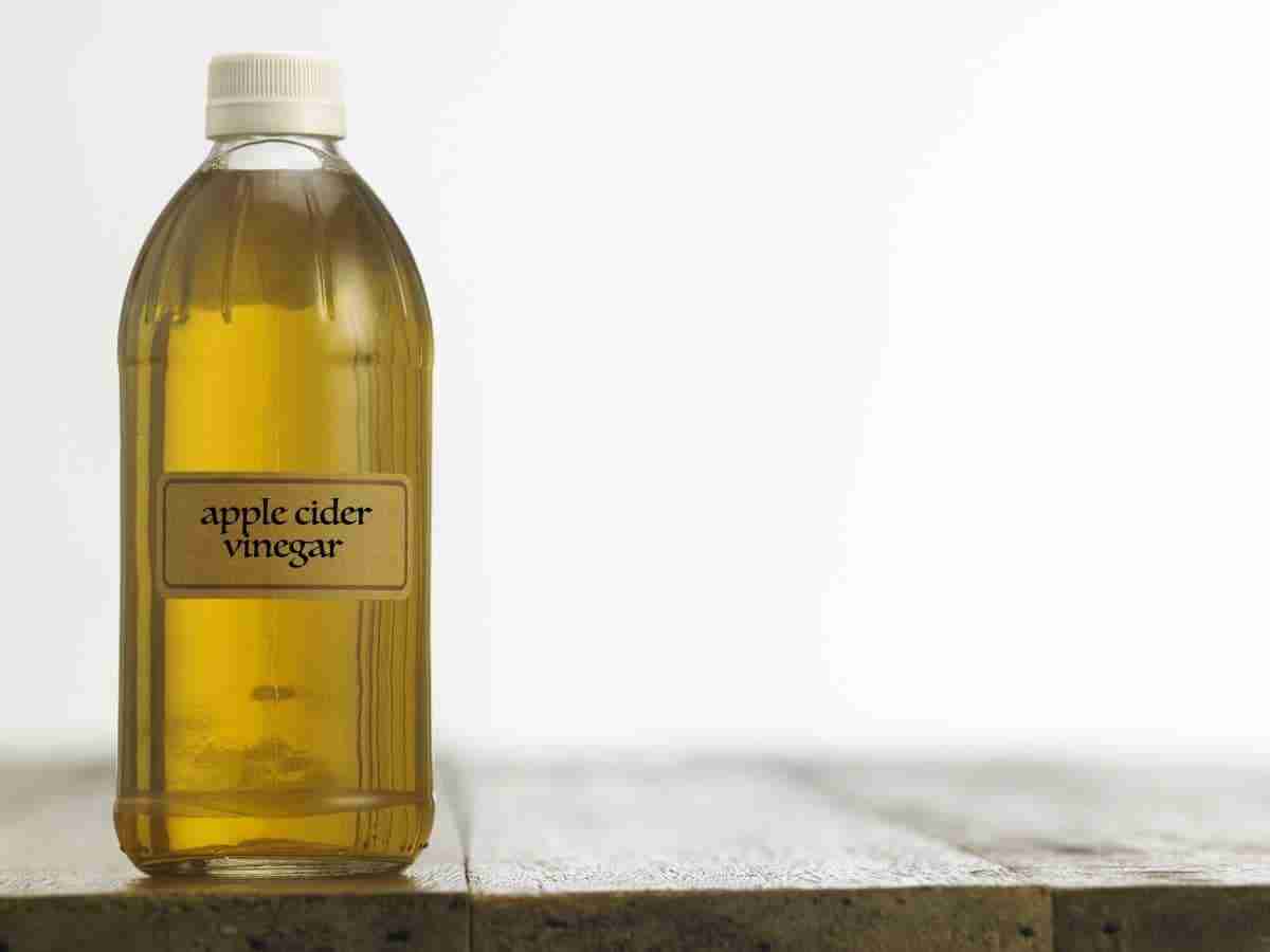 Apple Cider Vinegar Vs. White Vinegar: Key Differences And Health ...