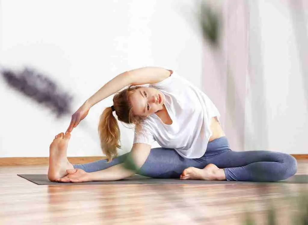 10 Hatha Yoga Benefits for Physical and Mental Health - Fitsri Yoga