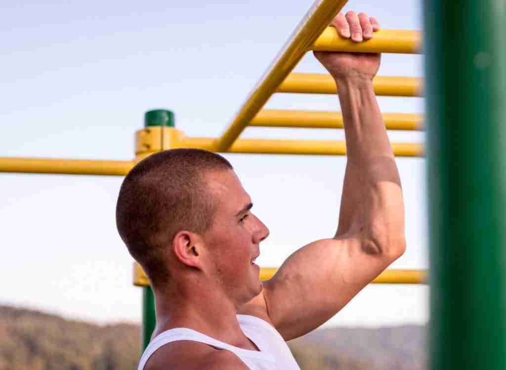 Single-arm pull up