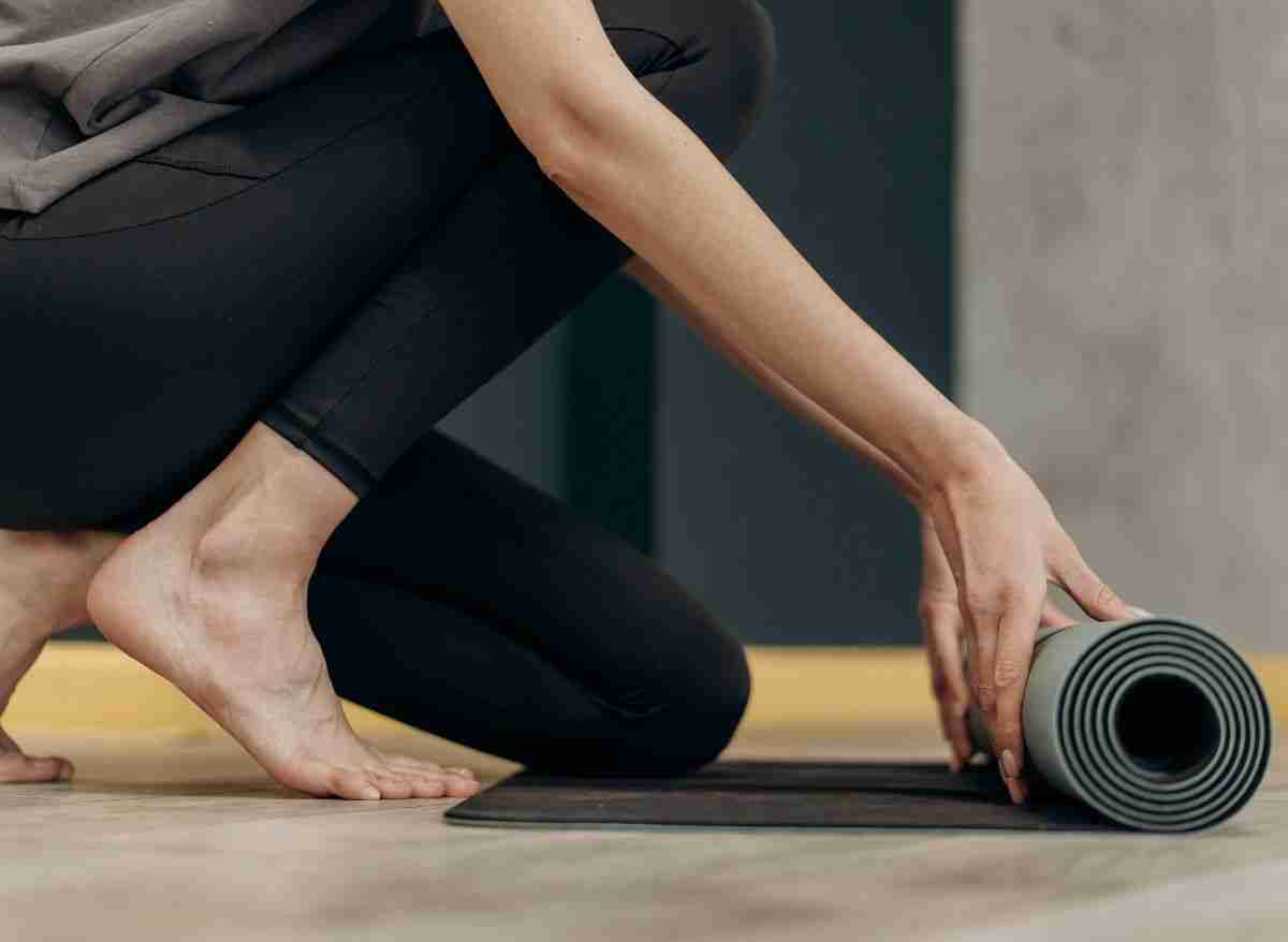 5 Best Yoga Mats For Carpets For Increased Comfort And Safer Practice